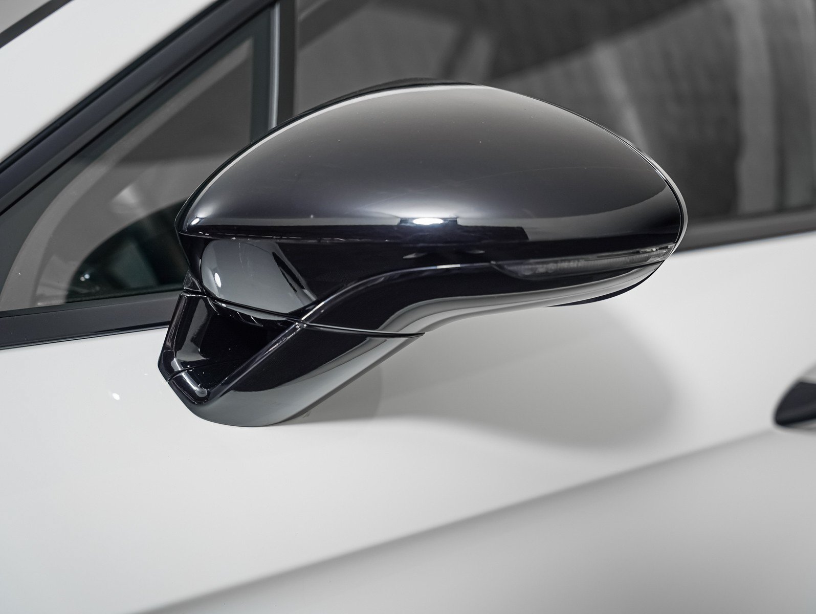 Certified 2023 Porsche Panamera 4 AWD/4WD image 29