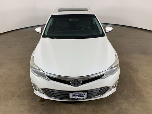 Used 2014 Toyota Avalon Limited w/ Technology Package image 4