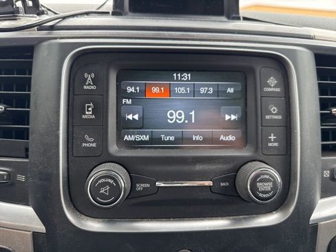 Used 2016 RAM 1500 Classic SLT AWD/4WD image 27