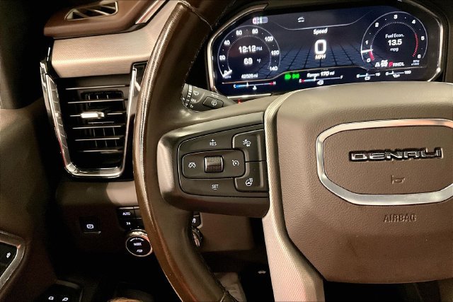 Used 2025 GMC Sierra 2500 Denali w/ Denali Reserve Package AWD/4WD image 28