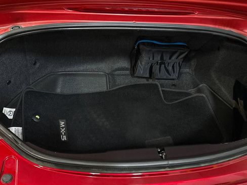 Used 2024 MAZDA MX-5 Miata Sport RWD image 8