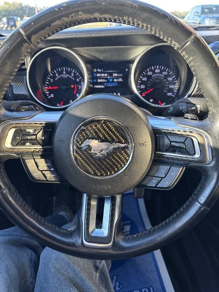 Used 2018 Ford Mustang Coupe w/ Equipment Group 101A RWD image 11