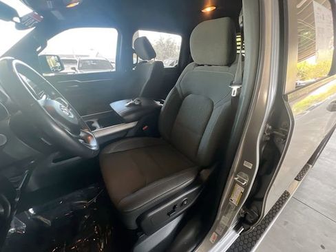 Used 2019 RAM 1500 Big Horn image 10