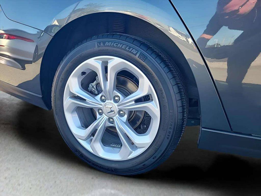 Used 2025 Honda Accord LX image 27