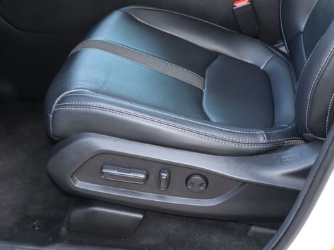 Used 2025 Honda Pilot EX-L image 14