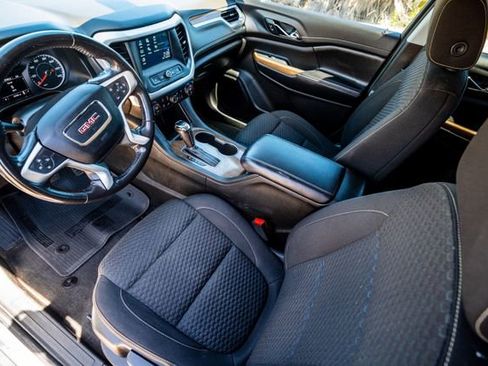 Used 2019 GMC Acadia SLE image 7