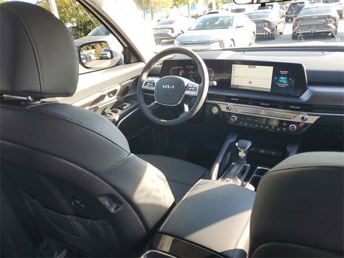 New 2025 Kia Telluride LX image 13