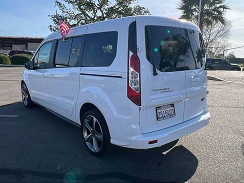 Used 2022 Ford Transit Connect XLT image 5