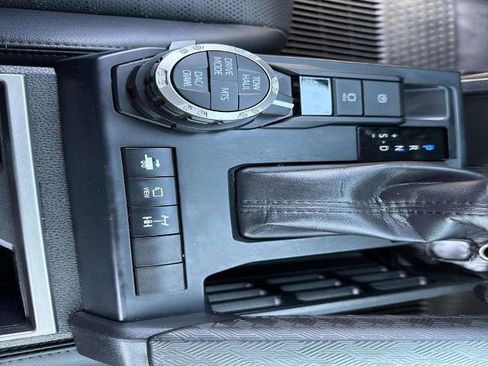 Used 2025 Toyota Tacoma TRD Off-Road w/ TRD Off Road Premium Package image 27