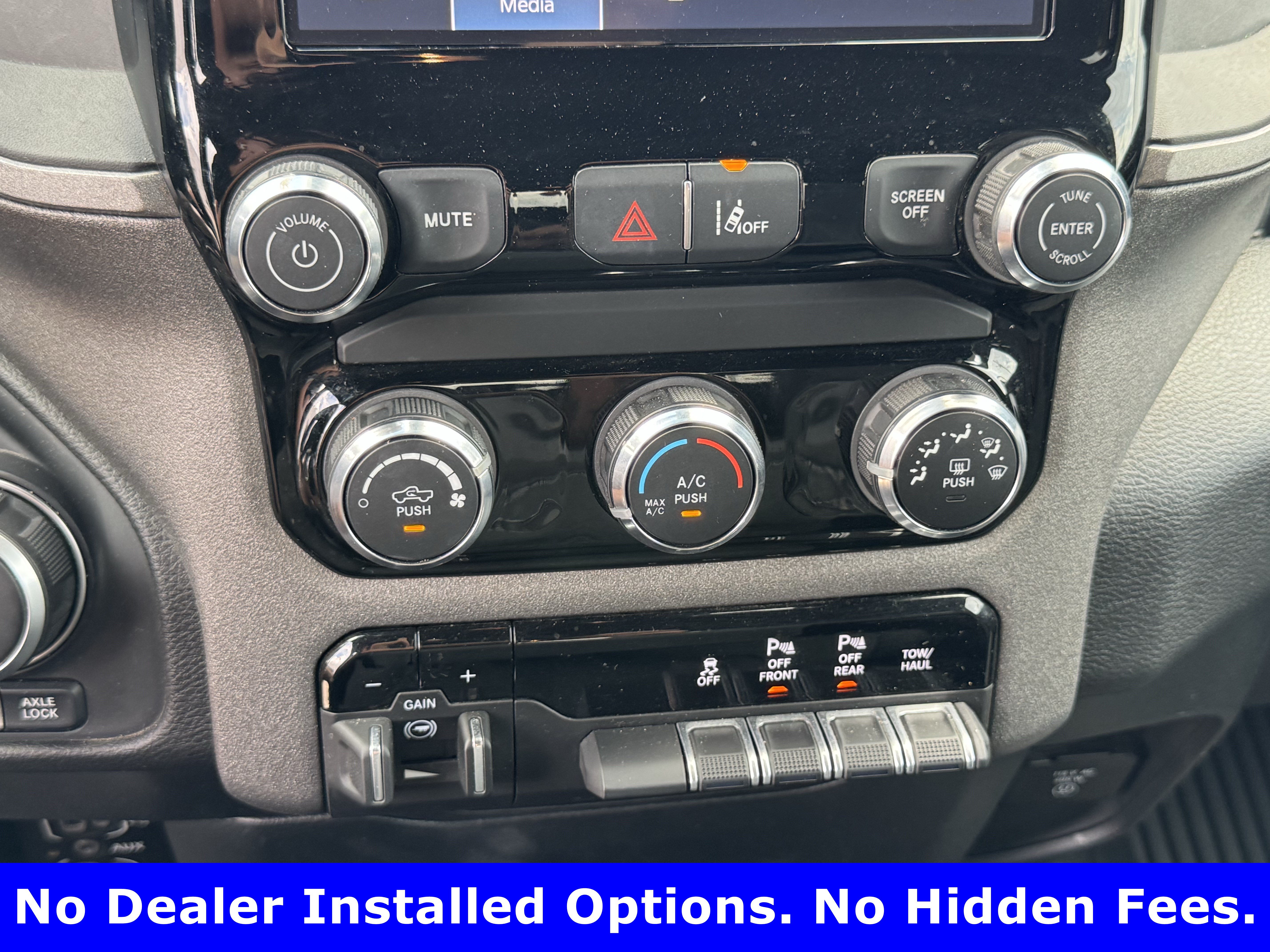 Used 2025 RAM 1500 Warlock AWD/4WD image 18