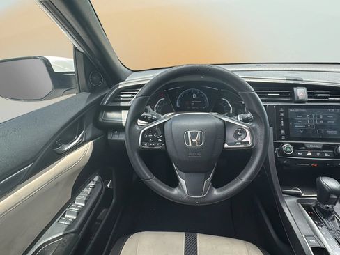 Used 2018 Honda Civic EX image 18