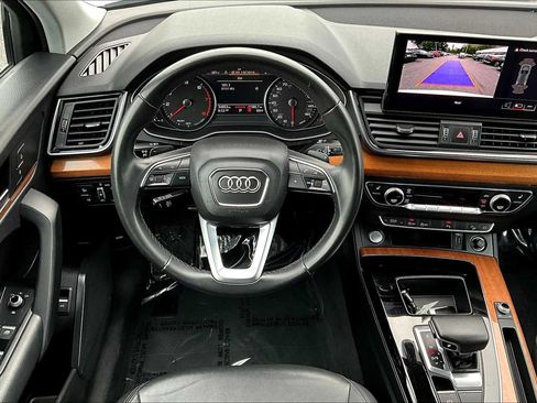Used 2021 Audi Q5 Premium image 5