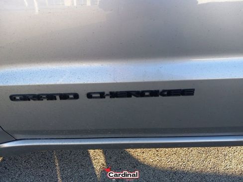 Used 2018 Jeep Grand Cherokee Altitude image 8