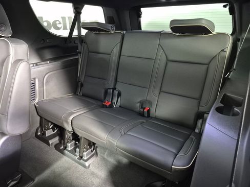 New 2026 Chevrolet Suburban Premier image 25