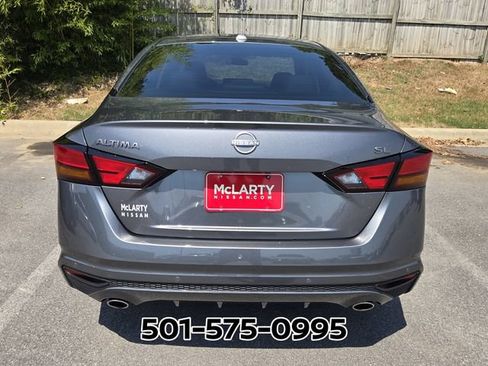 Used 2025 Nissan Altima 2.5 SL FWD image 4