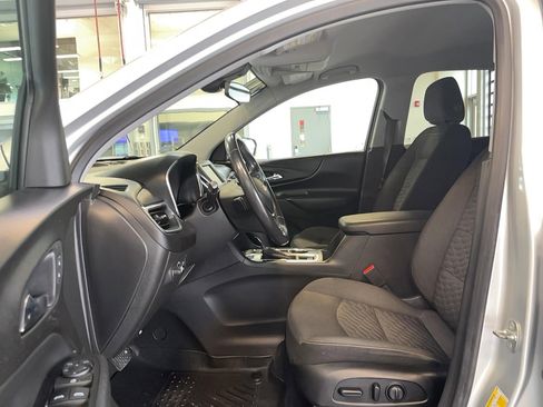 Used 2020 Chevrolet Equinox LT image 6