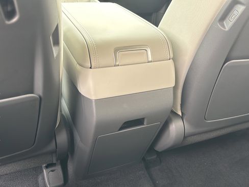 New 2026 Hyundai Santa Fe SE FWD image 14