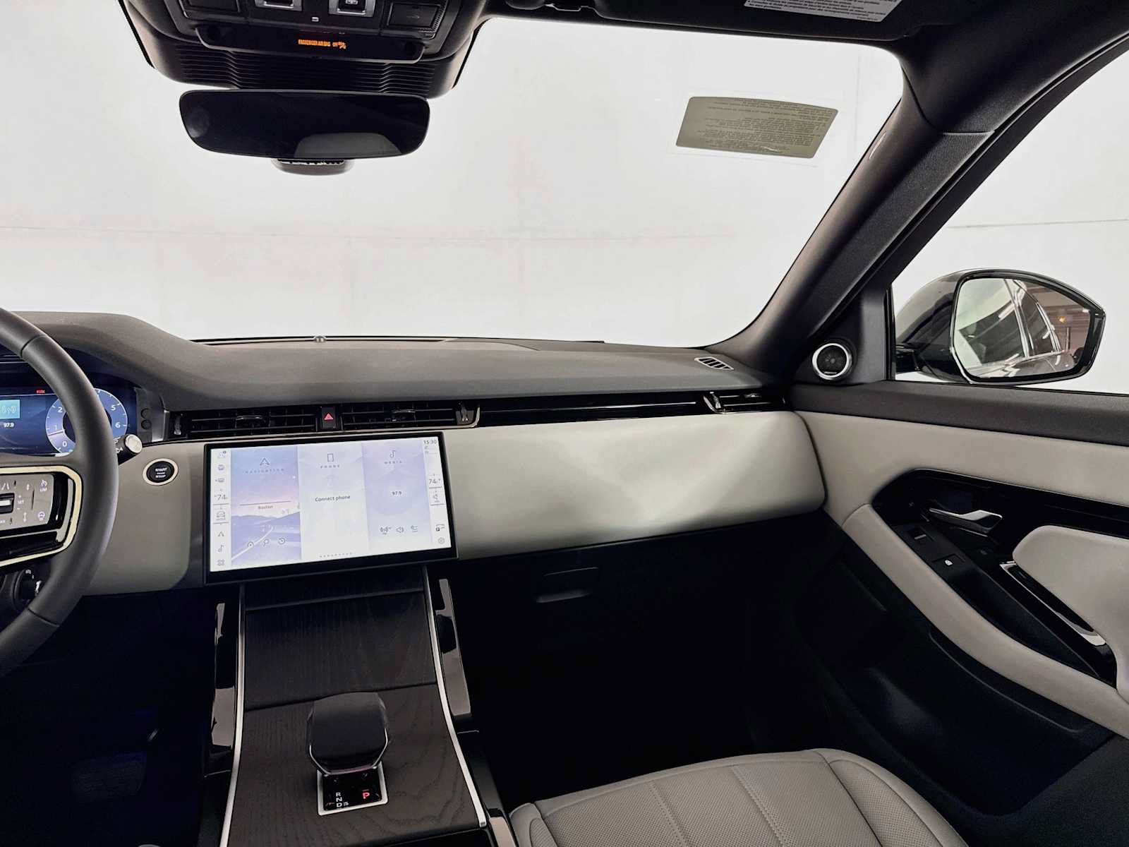 New 2026 Land Rover Range Rover Evoque S AWD/4WD image 31
