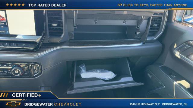 Used 2022 Chevrolet Silverado 1500 LT Trail Boss w/ LT Trail Boss Premium Package AWD/4WD image 30