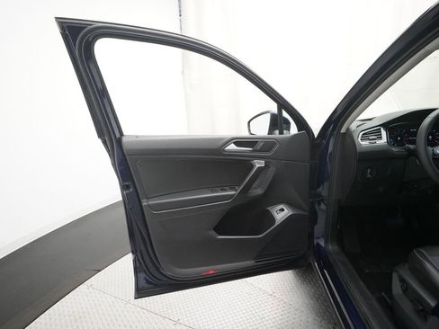 Used 2021 Volkswagen Tiguan SEL image 28