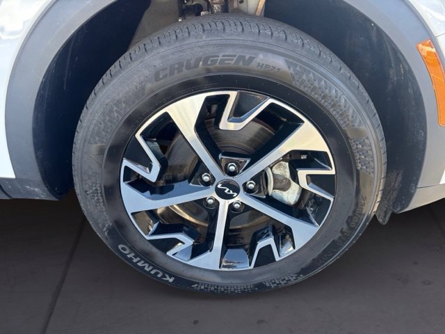 Used 2024 Kia Sportage EX AWD/4WD image 9