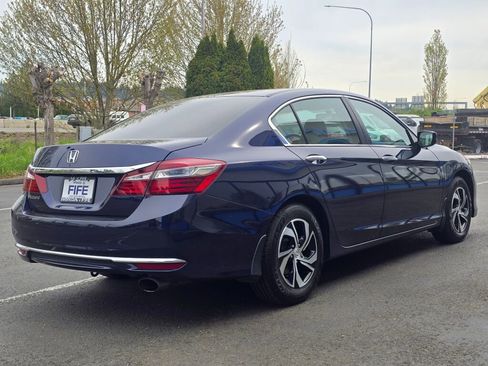 Used 2016 Honda Accord LX image 5