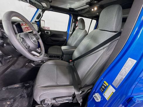 Used 2024 Jeep Wrangler Unlimited AWD/4WD image 26