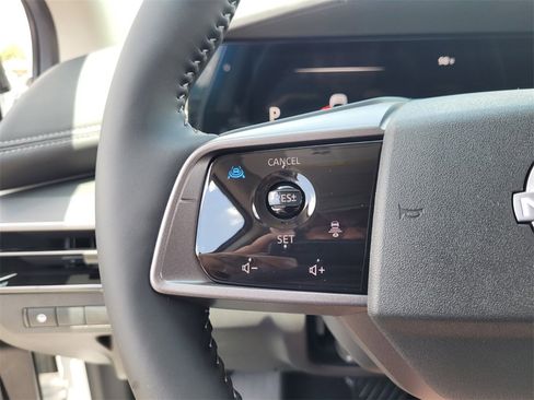 New 2025 Nissan Murano SV image 22