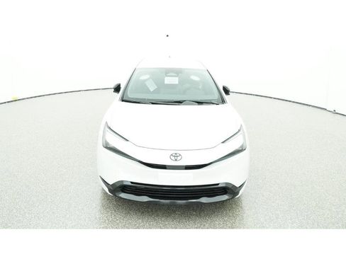 New 2026 Toyota Prius Plug-In Hybrid FWD image 15