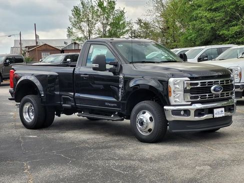 New 2026 Ford F350 XLT image 1