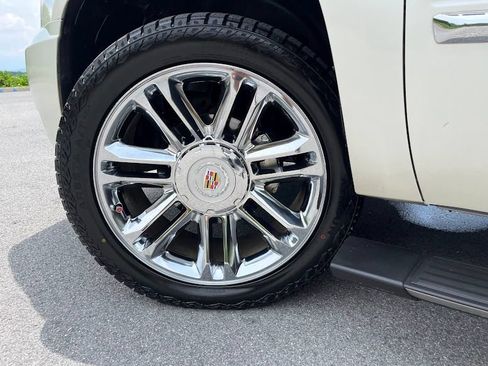 Used 2014 Cadillac Escalade Platinum AWD/4WD image 51