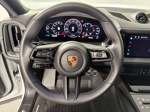 Used 2026 Porsche Cayenne Coupe AWD/4WD image 18