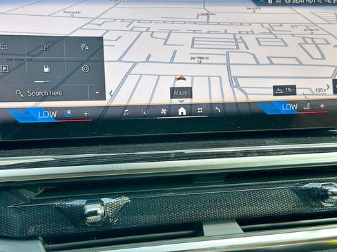 New 2026 BMW X5 sDrive40i w/ Executive Package image 10