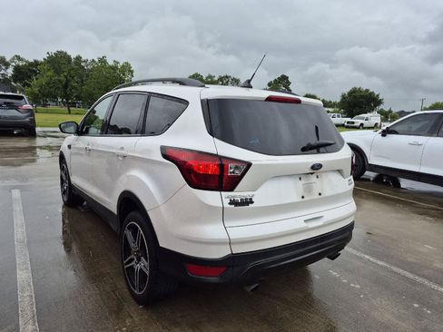 Used 2019 Ford Escape SEL FWD image 4