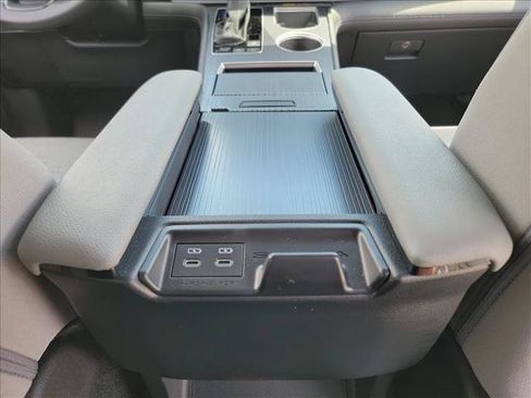Used 2026 Toyota Sienna LE FWD image 15