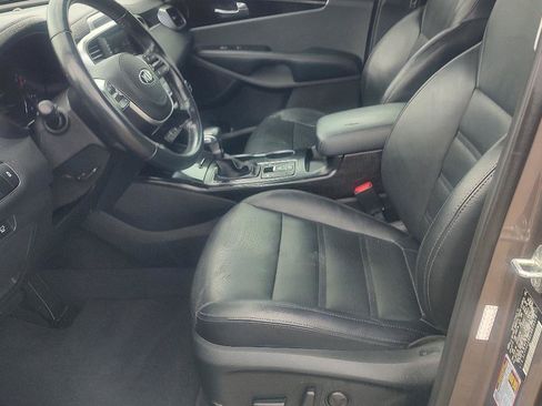 Used 2020 Kia Sorento EX FWD image 10