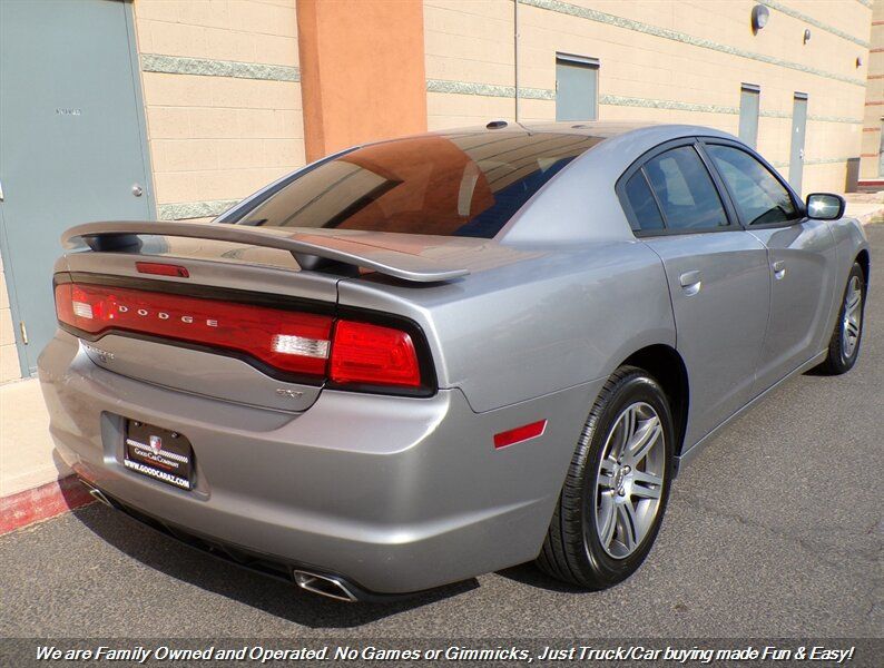 Used 2014 Dodge Charger SXT RWD image 6