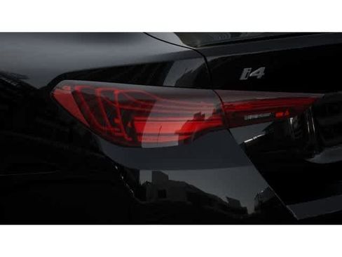 New 2026 BMW i4 xDrive40i AWD/4WD image 8