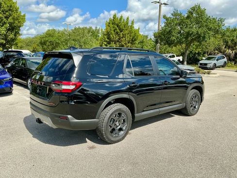 New 2026 Honda Pilot TrailSport image 6