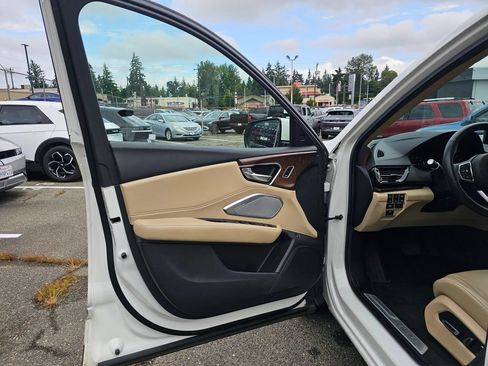 Used 2019 Acura RDX AWD w/ Advance Package image 18