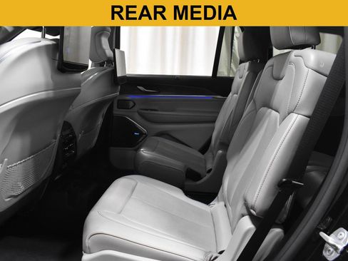 Used 2023 Jeep Grand Cherokee L Overland w/ Advanced Protech Group III AWD/4WD image 6