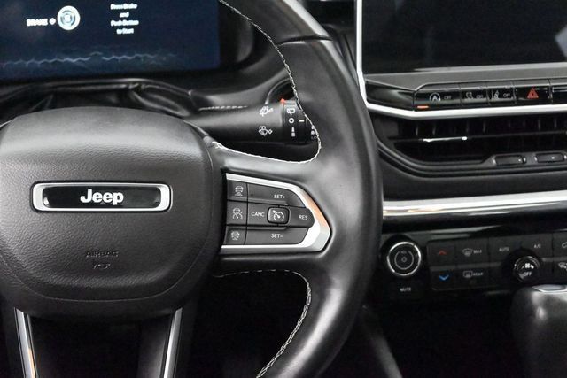 Used 2022 Jeep Compass High Altitude AWD/4WD image 29