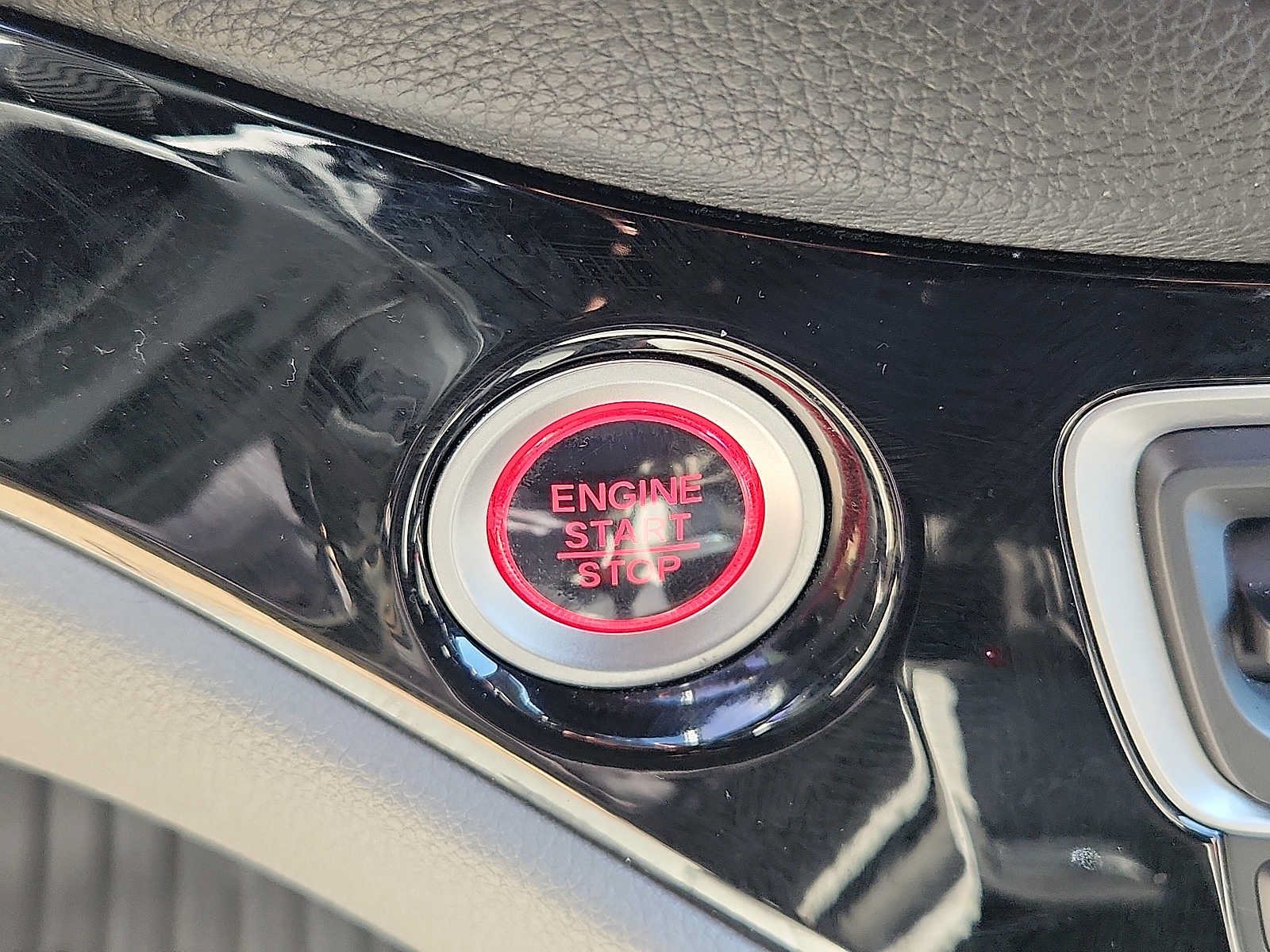Used 2020 Honda Pilot Elite image 23