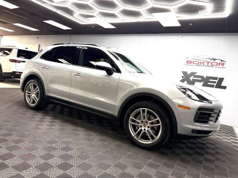 Used 2020 Porsche Cayenne AWD/4WD image 2