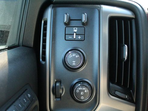 Used 2019 GMC Sierra 3500 SLT image 31