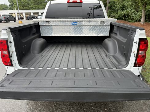 Used 2015 Chevrolet Silverado 1500 LTZ Z71 w/ LTZ Plus Package AWD/4WD image 4