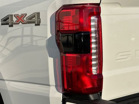 New 2026 Ford F250 Lariat w/ Lariat Premium Package image 25