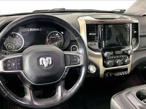 Used 2020 RAM 1500 Laramie AWD/4WD image 2