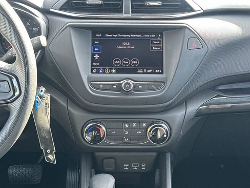 Certified 2023 Chevrolet TrailBlazer LS image 25