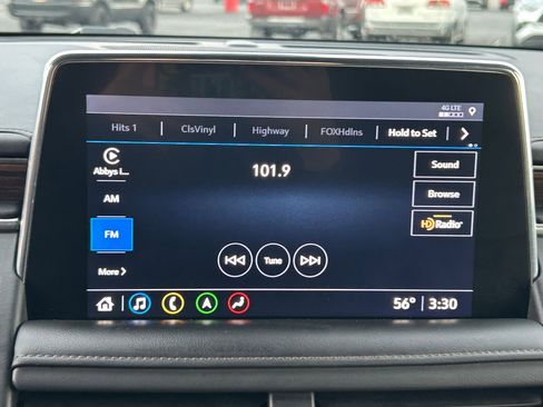 Used 2021 Chevrolet Tahoe High Country w/ Premium Package image 19